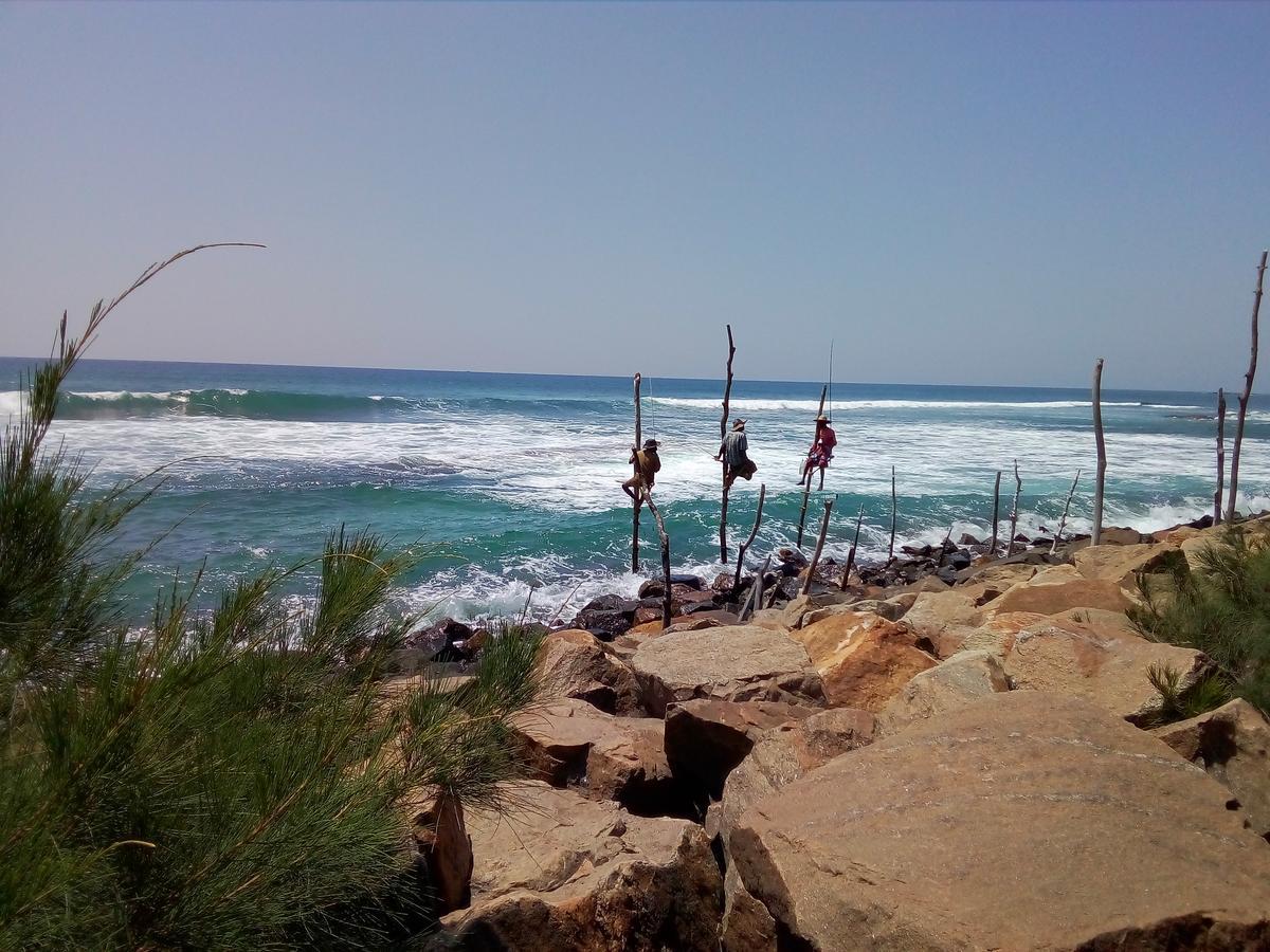 Ocean Edge Villa Midigama East Esterno foto