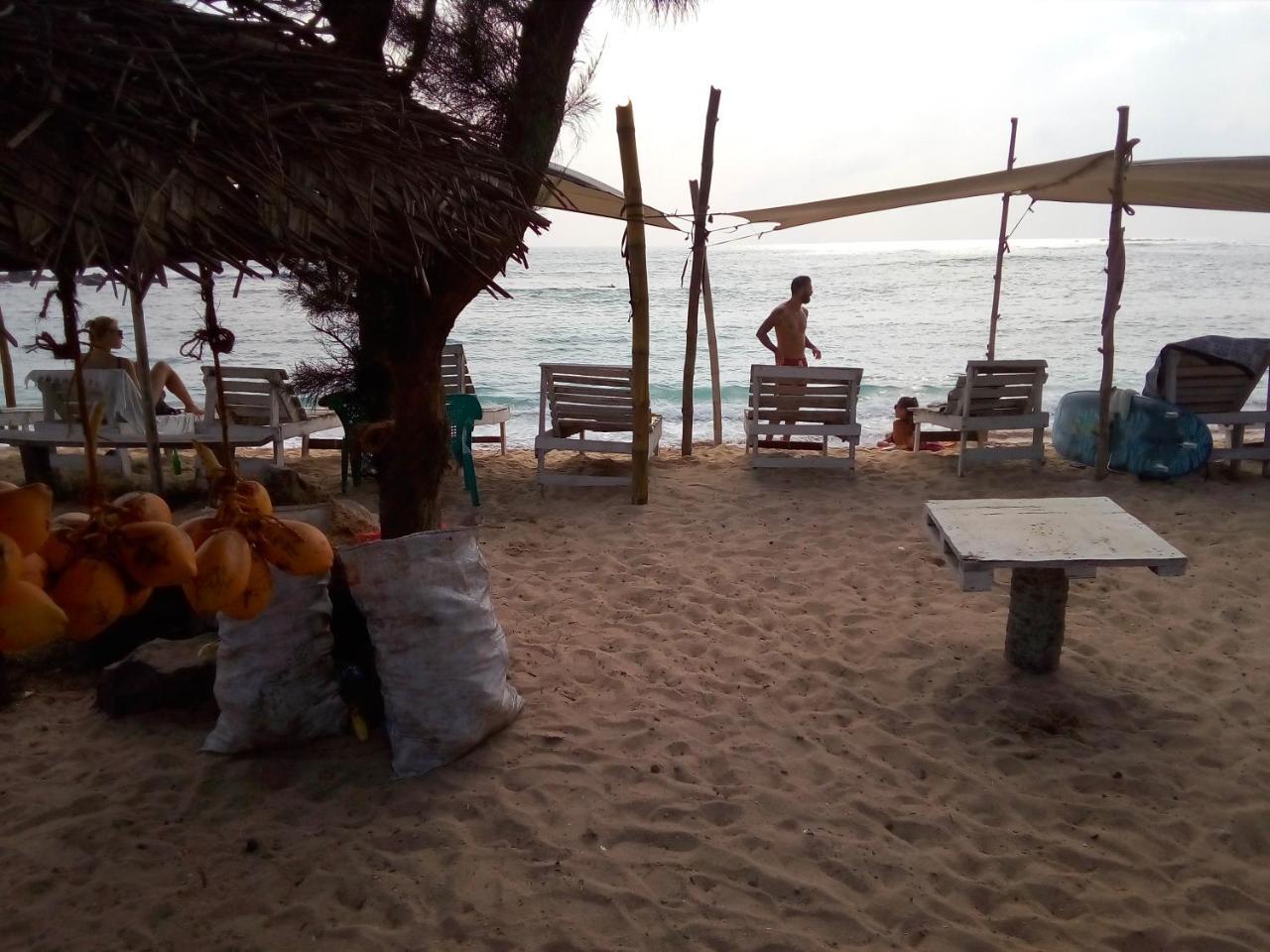 Ocean Edge Villa Midigama East Esterno foto